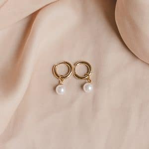 Kolczyki „Perłowa Cisza” – subtelna elegancja na co dzień i od święta
